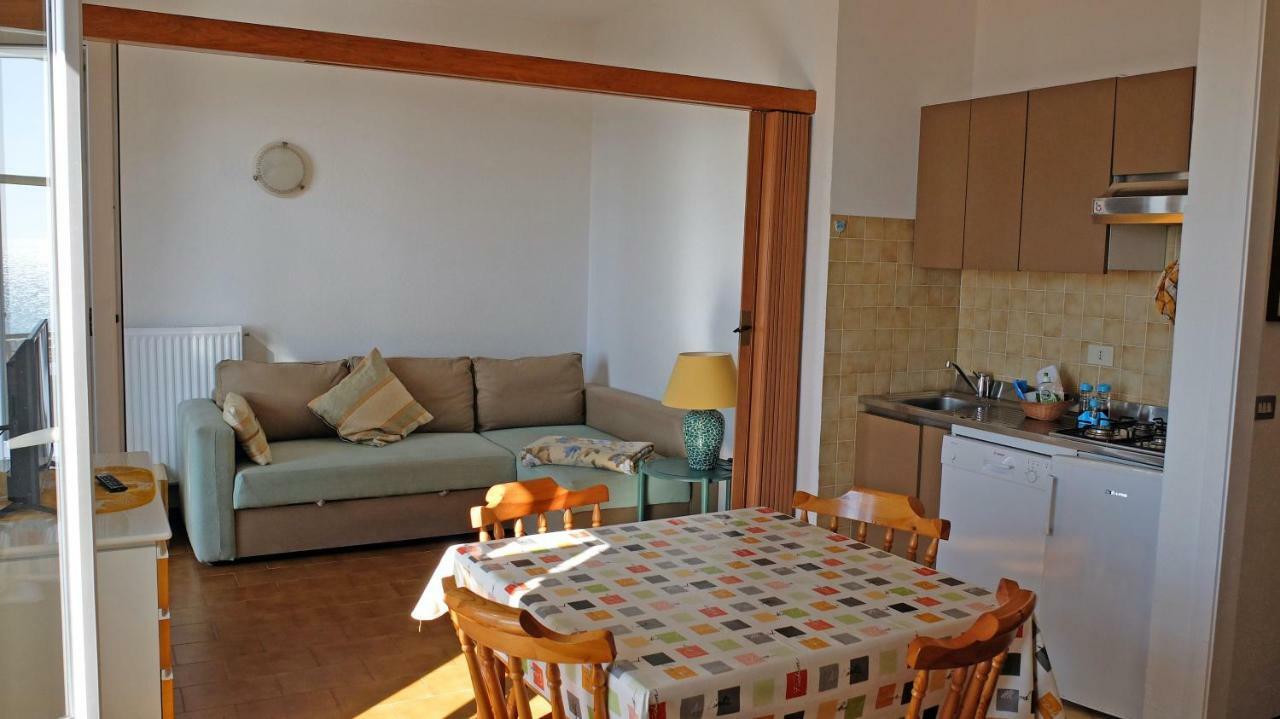 Appartamenti La Pineta Marina dʼMarina dʼAndora Buitenkant foto
